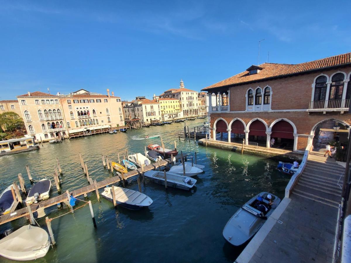 Residenza La Veranda A Rialto Venesia Bagian luar foto